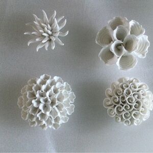 Elegant White Ceramic Flower Decor Setocean flowers wall decor